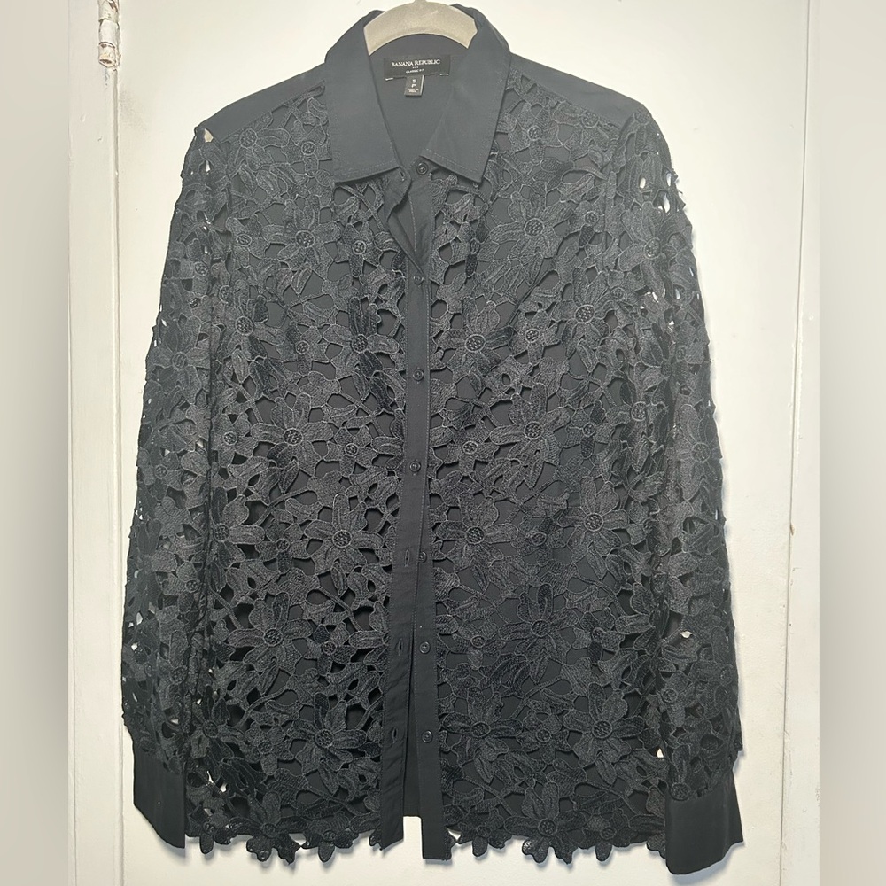 Banana Republic Blouse With Eyelet Embroidery (Brand New)